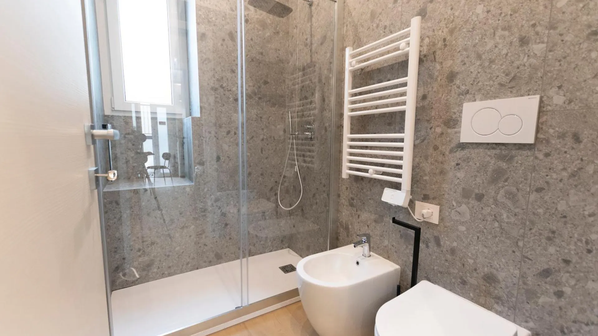 Ihost Luxury -Free Parking- Plana 9 Apartment Milan